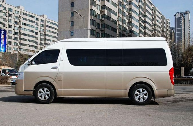 14座車型