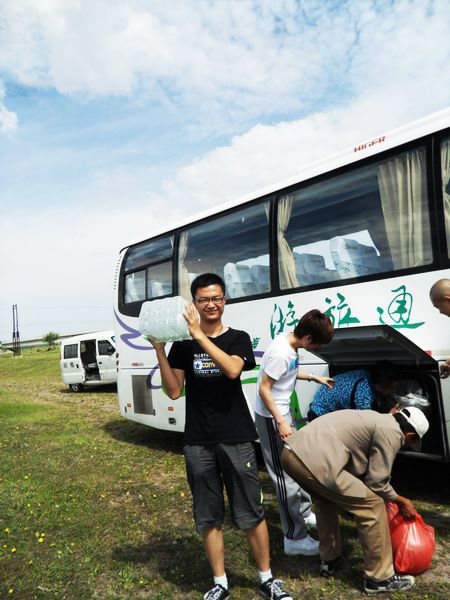 33座旅游包車