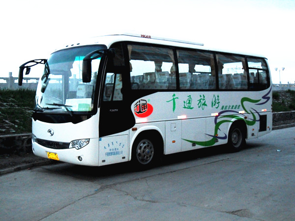 33座旅游車